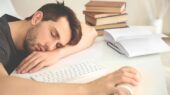 سندروم خستگی مزمن چیست ؟ علت و درمان