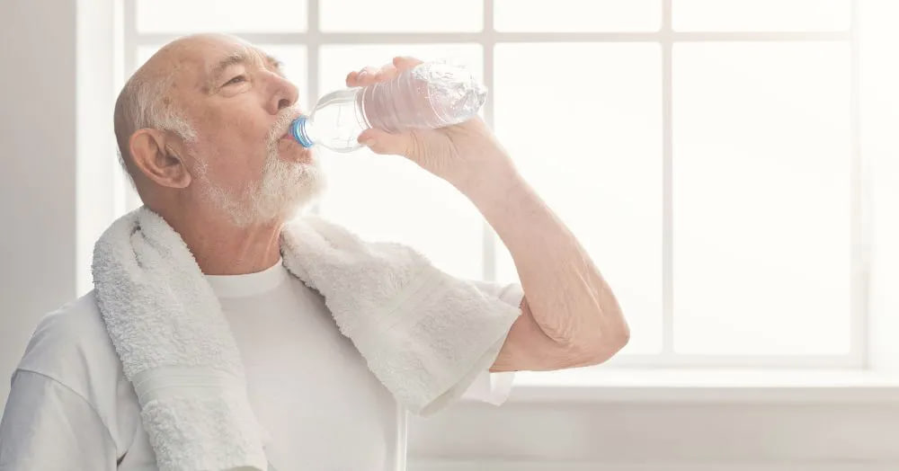 استفاده از آب فشار خون بدن شما را تنظیم می کند