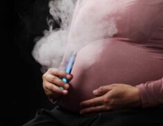هشدار تازه پزشکی: تأثیر مایعات ویپ بدون نیکوتین بر رشد جمجمه جنین