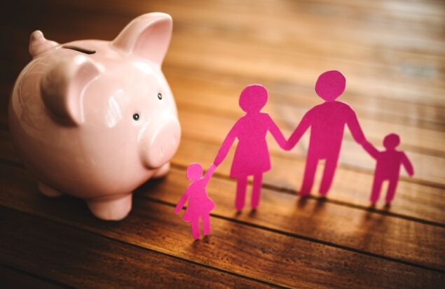 فشار مالی والدین چگونه بر مهارت‌ های اجتماعی کودکان تأثیر می‌ گذارد؟