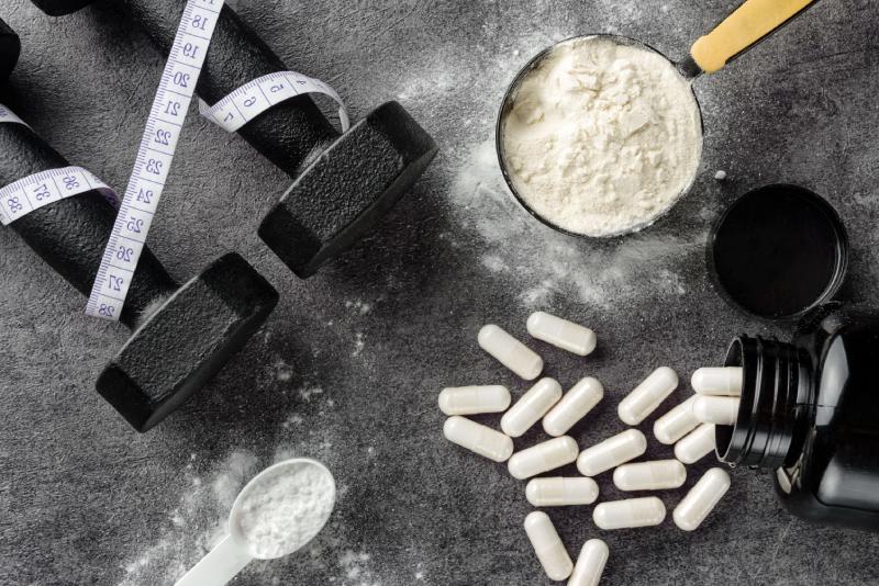 کراتین برای ورزشکاران جوان؛ فواید، عوارض و بایدها و نبایدهای مصرف آن