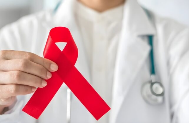 تحول در درمان ایدز: بهبود هفتمین بیمار HIV پس از پیوند سلول‌ های بنیادی