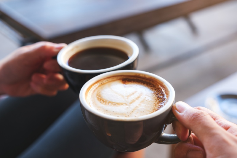 قهوه و کاهش سرعت پیری زیستی: اثر محافظتی نوشیدن متعادل قهوه در سلامت روان