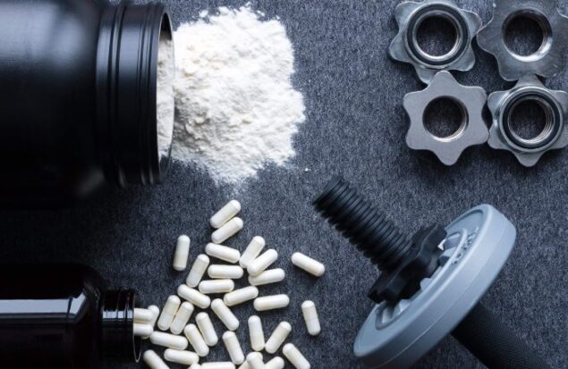 مکمل های ورزشی؛ چه زمانی مفید و چه زمانی خطرناک هستند؟